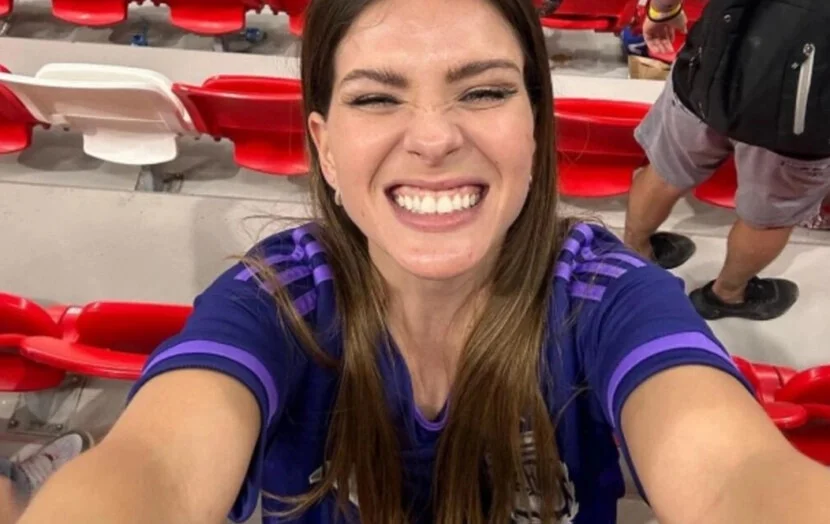 Con la camiseta de Argentina: el guiño retro de la China Suárez para esquivar la polémica